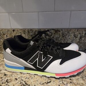 NEW BALANCE 996 WOMEN RUNNING SHOE SIZE 10